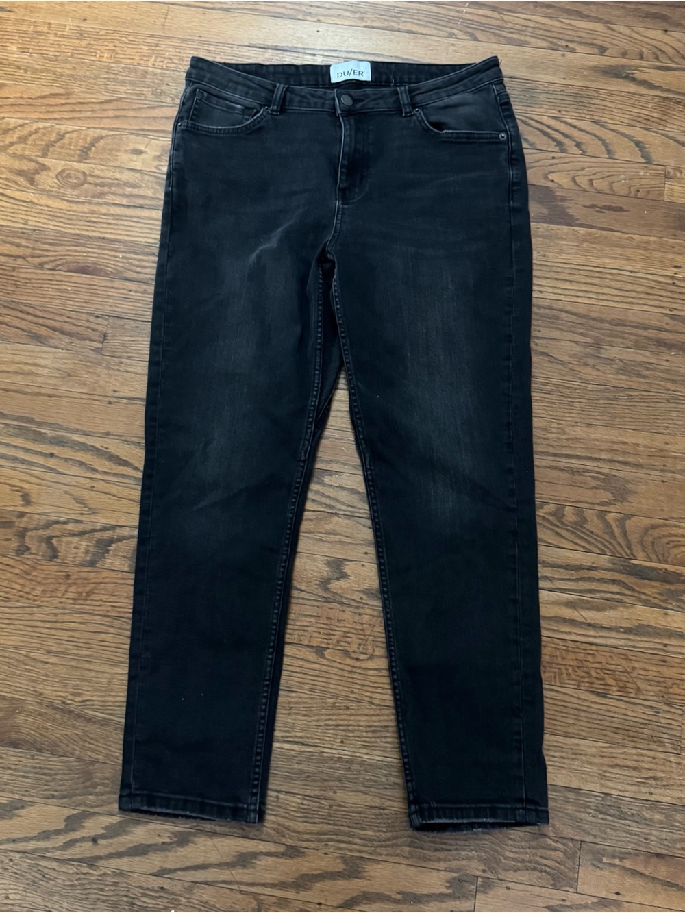 DU/ER Straight Leg Stretch Performance Lightweight Denim  Girlfriend Jeans 30x28